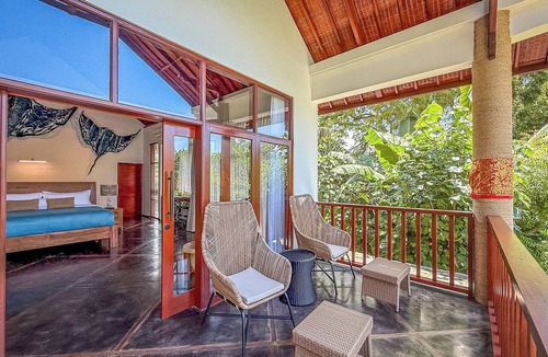 Pemuteran Apartment | Luxury Honeymoon Suite with Ocean Views, Pool, and Breakfast at Diving Paradise