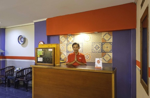 Bandung House | Luxury Triple Suite W/Free WiFi and Parking