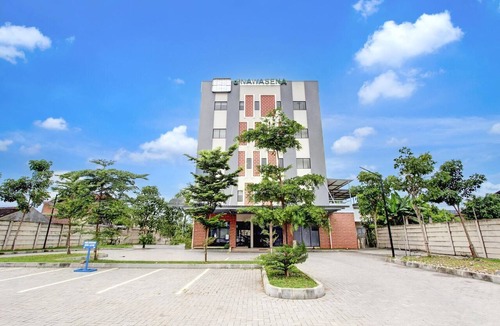Grogol House | Luxury Twin Stay with Free WiFi and Parking