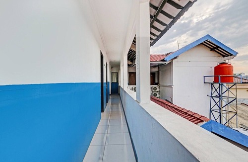 Semarang House | Luxury Twin Stay with Free WiFi and Parking