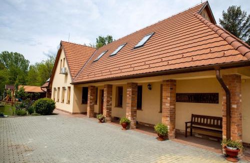 Vizsoly House | Mézes Vendégház és Apiterápiás központ