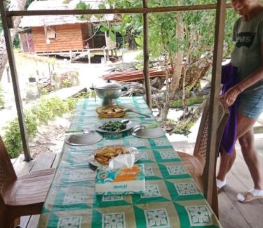 Yenbeser Hotel | Mantorom homestay