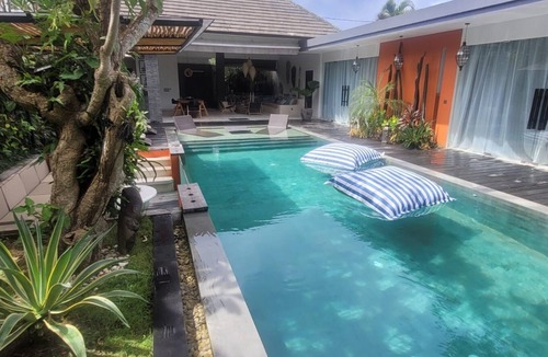 Sunset Road Villa | Marvelous 3-bedroom villa with AC in vibrant Seminyak