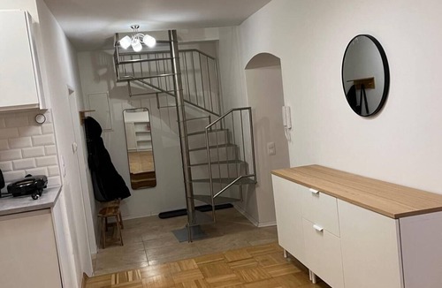 Gumpoldskirchen Apartment | Masionette apartment in wine region 30 min south of Vienna