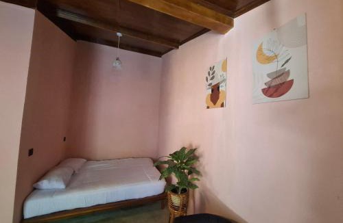 Batu Karas Bed & Breakfast | Mini Smole Cabin