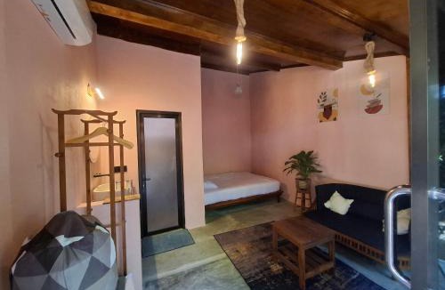 Batu Karas Bed & Breakfast | Mini Smole Cabin