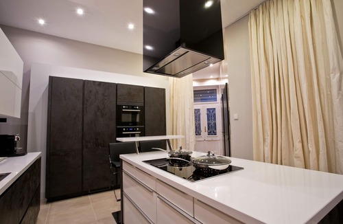Belvaros - Lipotvaros Apartment | Modern apartment with a panoramic view of the Danube