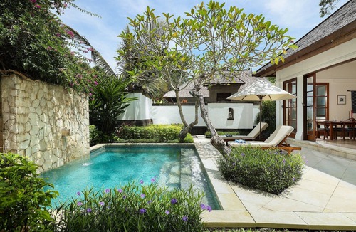 Jimbaran Bay Villa | Modern Design 3BR Villa Near Beach in Jimbaran