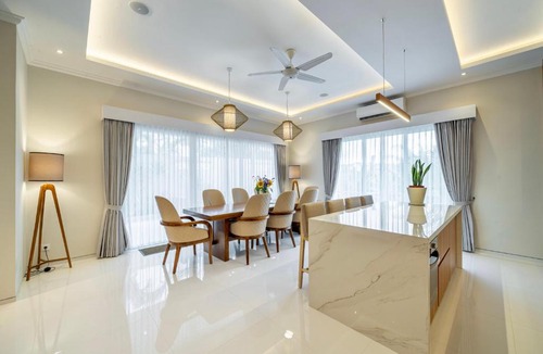 Kediri Villa | Modern Designer Villa Canggu, Private Pool, Ricefield Views, Family and Group