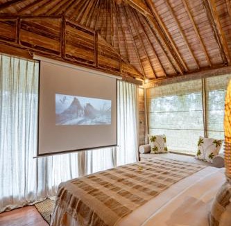 Melayang Cabin | Moonlit Jungle