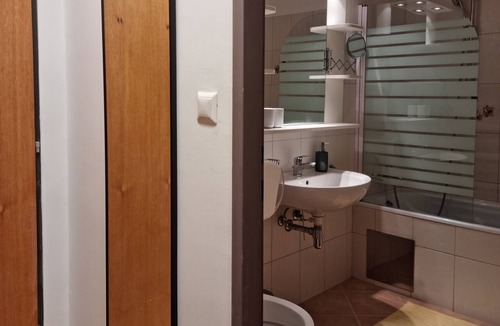 Strobl Apartment | Mountain Lake Suite a lovely apartment in walking distance of Strobl/Wolfgangsee