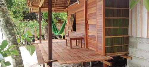 Mansuar Island House | Napoleon Homestay Raja Ampat