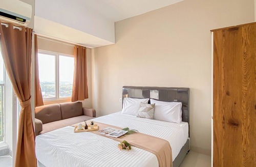 Kedungmanggu Apartment | Neutral Minimalist Studio Apartment At Lrt City Sentul - Royal Sentul Park