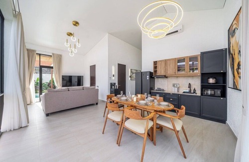Kutuh Villa | New 2BR Villa Near Pandawa Beach, Huge Pool+Garden