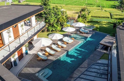 Sunset Road House | *NEW* Bali's Masterpiece - The Dreamtime House -
