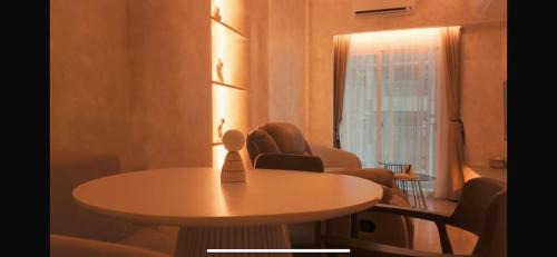 Kesawan Apartment | NEW Podomoro 2BR Lexington Tower Elliot House