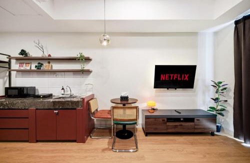 Mampang Prapatan Apartment | NEW Studio Mampang with City View and Netflix
