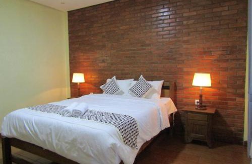 Borobudur House | Nia Maretta House Syariah