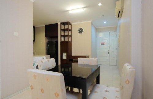 Senayan Apartment | Nice and Homey 2BR Apartment at FX Residence By Travelio