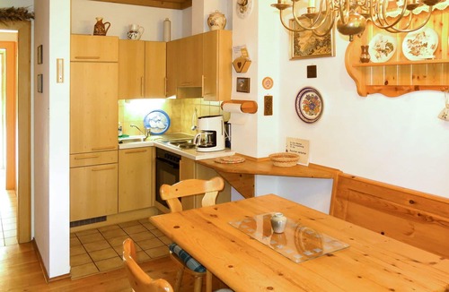 Einode bei Villach Villa | Nice apartment in villa for 4 people with WIFI, TV, terrace and pets allowed