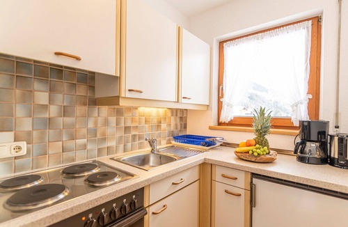 Kappl Apartment | Nice apartment for 16 people with WIFI, TV and balcony