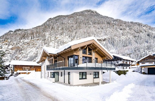 Unterlaengenfeld Apartment | Nice apartment for 5 guests with WIFI, TV, patio and panoramic view