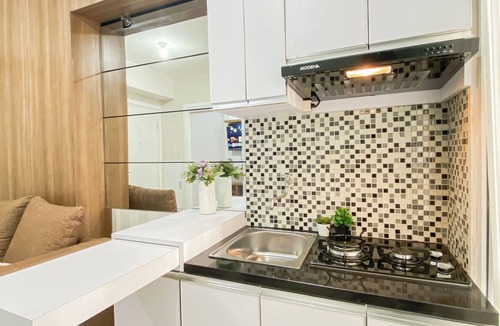 Rawasari Apartment | Nice Homey 2Br At Apartment Green Pramuka City