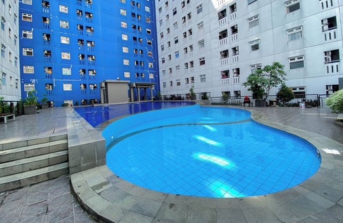 Rawasari Apartment | Nice Homey 2Br At Apartment Green Pramuka City