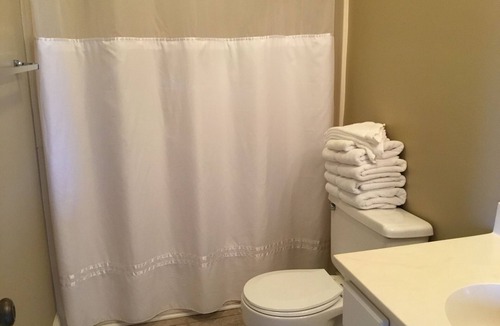 Tumbak Bayuh Condo | One Bedroom condo in the heart of Biloxi