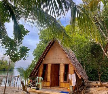 Pianemo Islands House | Or Mandira Homestay