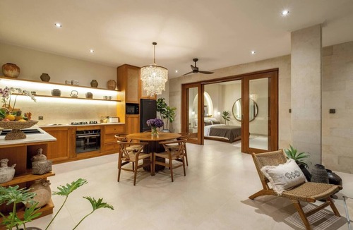 Babakan Villa | Orivista Tropical Pool Casa Azuca, Free Cleaning &WI-FI
