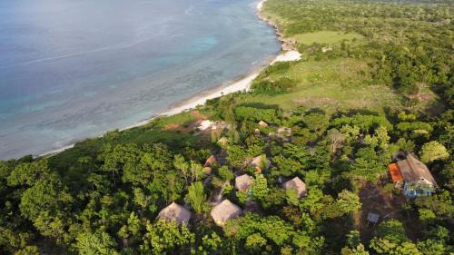 Tambolaka Bed & Breakfast | Oro Beach Houses