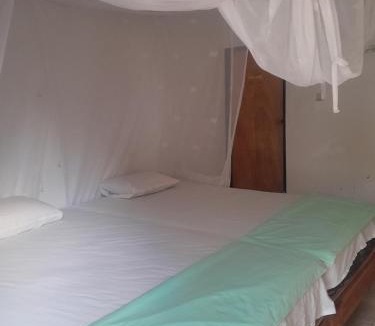Rote Island House | Ova Baluk Bungalow