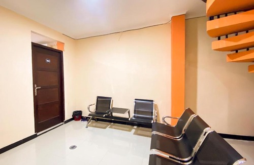 Padang Hotel | OYO 2231Cahaya Homestay