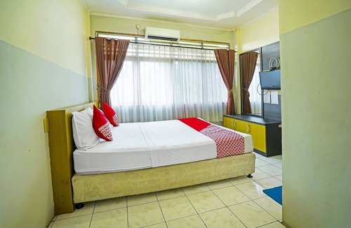 Sukarami Hotel | OYO 90390 Hotel Rd PremiumNearRSUD Station