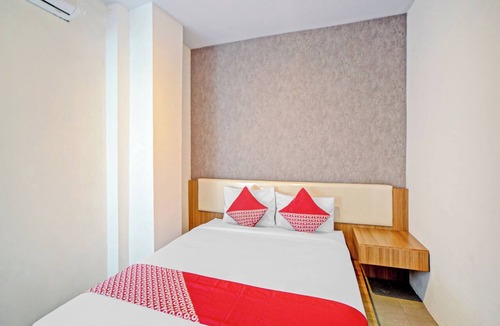 Medan Hotel | OYO 90559 Gamacity Residence