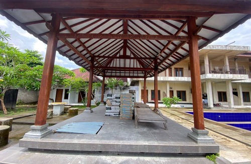 Kecamatan Kuripan Hotel | OYO 93440 Warde Hotel Near Sae Restaurant