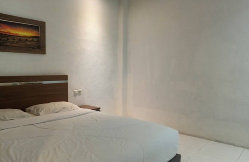 Makassar Hotel | OYO 93929 Erbee Inn