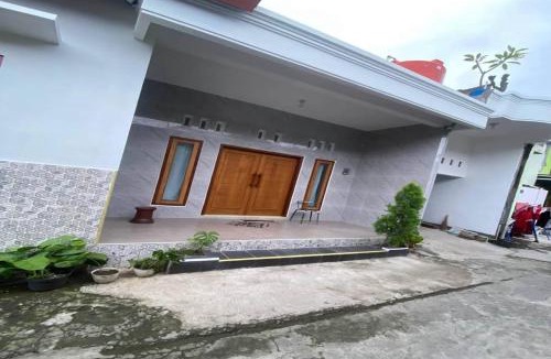 Banaran Hotel | OYO 95110 Eksklusif Gueshouse Syariah