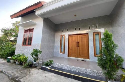 Banaran Hotel | OYO 95110 Eksklusif Gueshouse Syariah