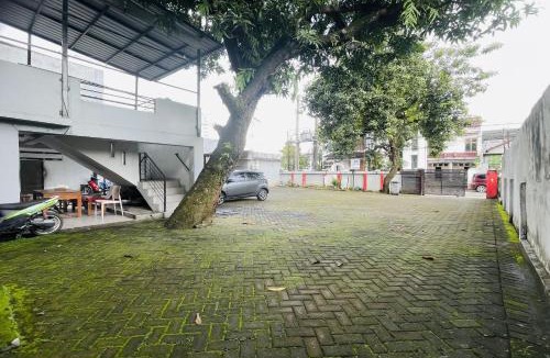 Makassar Hotel | OYO 95134 Guest House Bonto Sunggu Syariah
