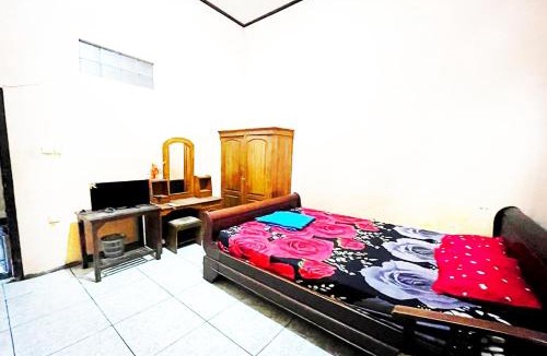 Semarang Utara Hotel | OYO 95141 Tanjung Mas Hotel
