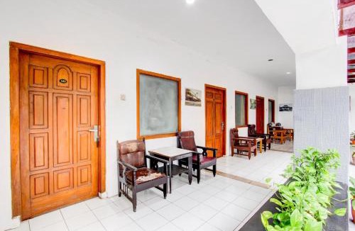 Banjarsari Hotel | OYO 95412 Hotel Grand Kota