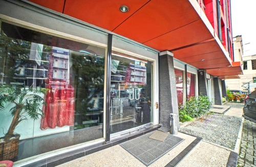 Medan Hotel | OYO Flagship 90759 Beatrix Apartment