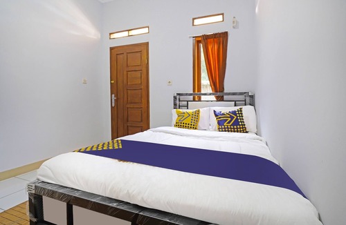 Parongpong Hotel | OYO Life 91469 Pondok Pelita