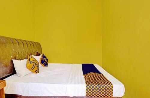 Ciamis Hotel | OYO Life 91478 Wisma Aura Syariah