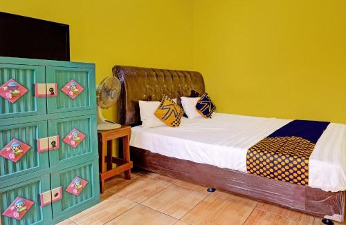Ciamis Hotel | OYO Life 91478 Wisma Aura Syariah