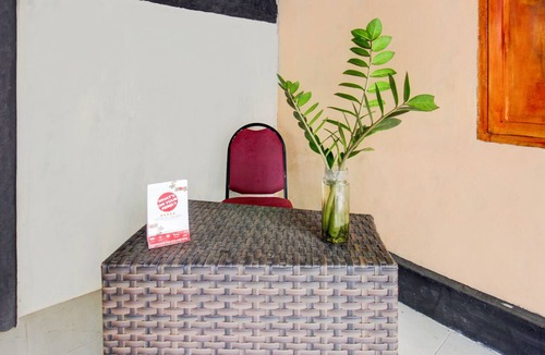 Tanjung Hotel | OYO Life 93155 Wisma Sarah
