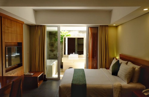 Batubelig Hotel | Paragon Hotel Seminyak
