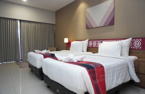Ambarita Hotel | Patra Parapat Hotel